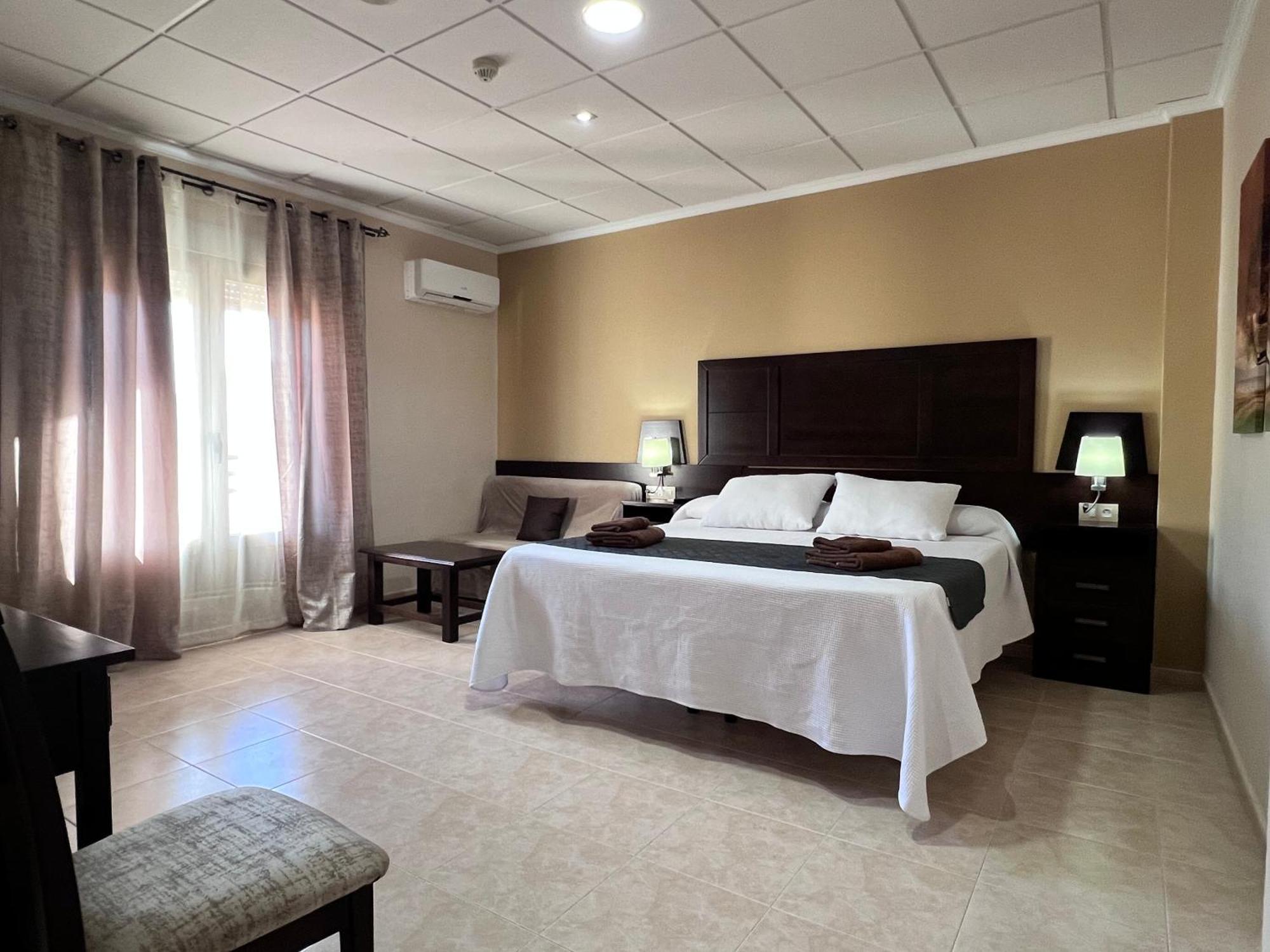 Hotel Don Juan Puente De Genave Exterior photo